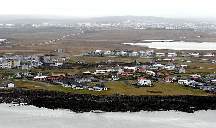 Sjö bæjarfulltrúar eru á Álftanesi. Viðræður eru hafnar um að þrír fulltrúar D-lista og þrír fulltrúar Á-lista fari saman í stjórn. Það myndi skilja Kristján Sveinbjörnsson, fyrrverandi fulltrúa Á-lista, eftir í minnihluta. Mynd/Vilhelm