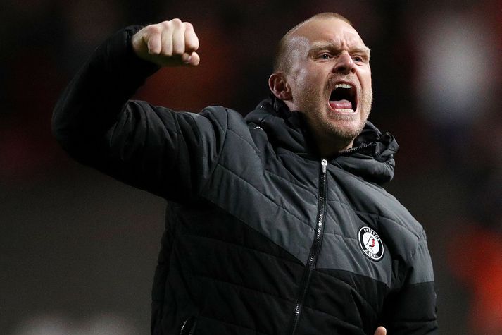 Liam Manning gerði flotta hluti með Bristol City en hefur átt erfitt uppdráttar eftir andlát nýfædds sonar hans.