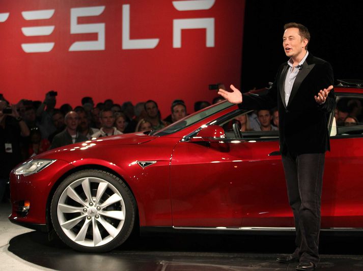 Gengi bréfa í Tesla Motors hækkuðu um þrjú prósent eftir að Musk tísti um nýja vöru.