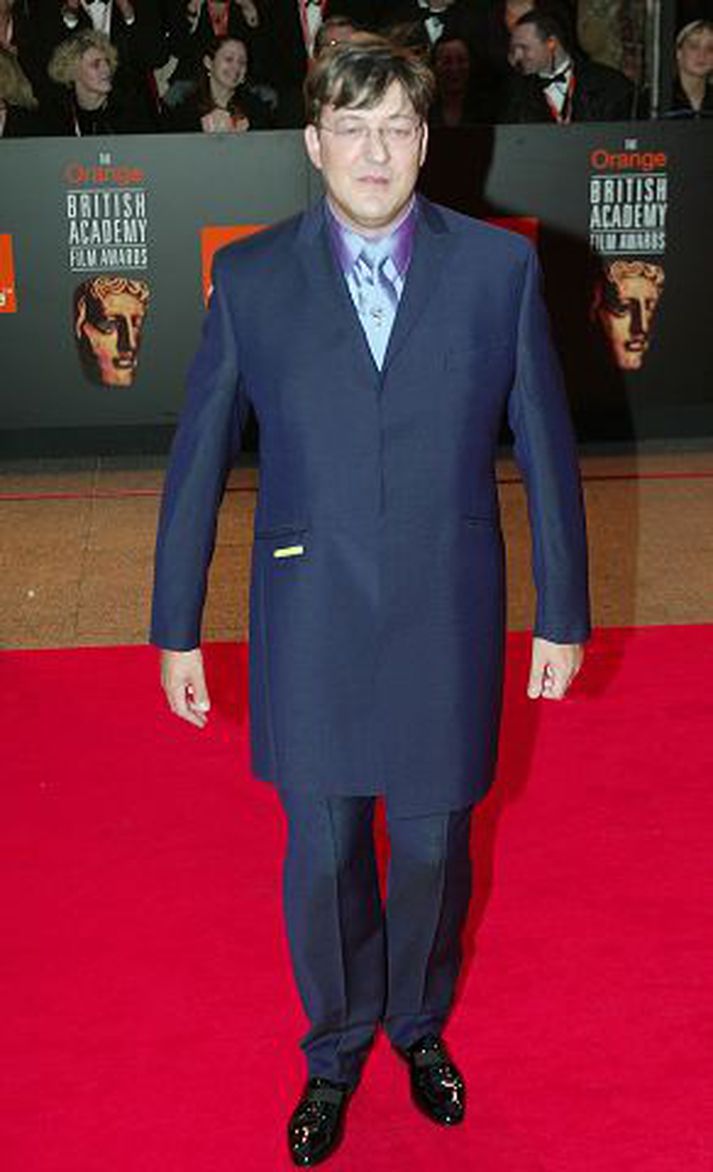Stephen Fry. Breski gamanleikarinn er hættur sem kynnir Bafta-verðlaunanna.