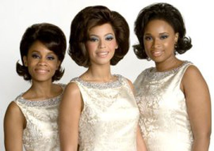 Beyonce, í miðið, ásamt meðleikkonum sínum í Dreamgirls