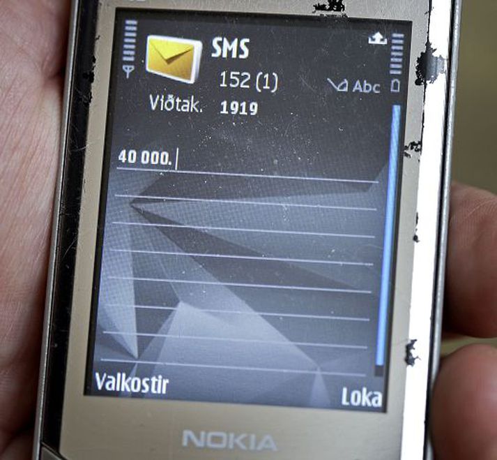 Lán Hægt er að taka allt að 40 þúsund króna lán með einu SMS-skilaboði.
Fréttablaðið/Valli
