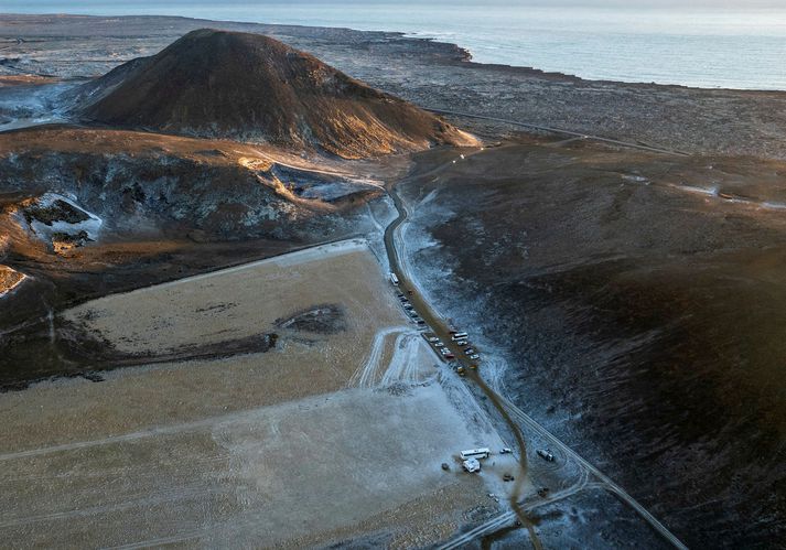 Snarpir skjálftar hafa fundist reglulega frá því að jarðskjálftahrina hófst nú á laugardag.