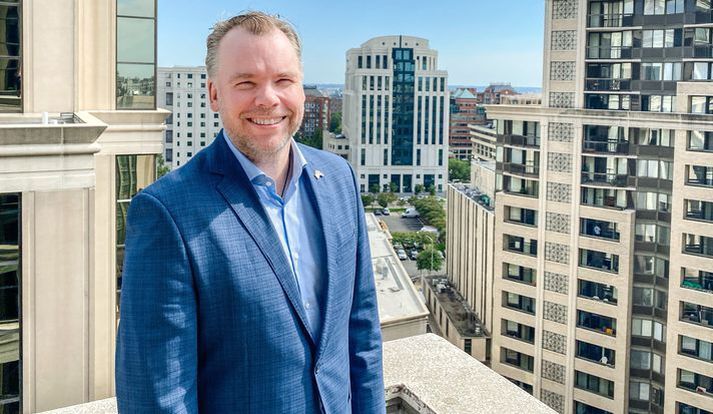 Býður Indriða í kaffi þegar greiðslan á milljörðunum 40 fer fram