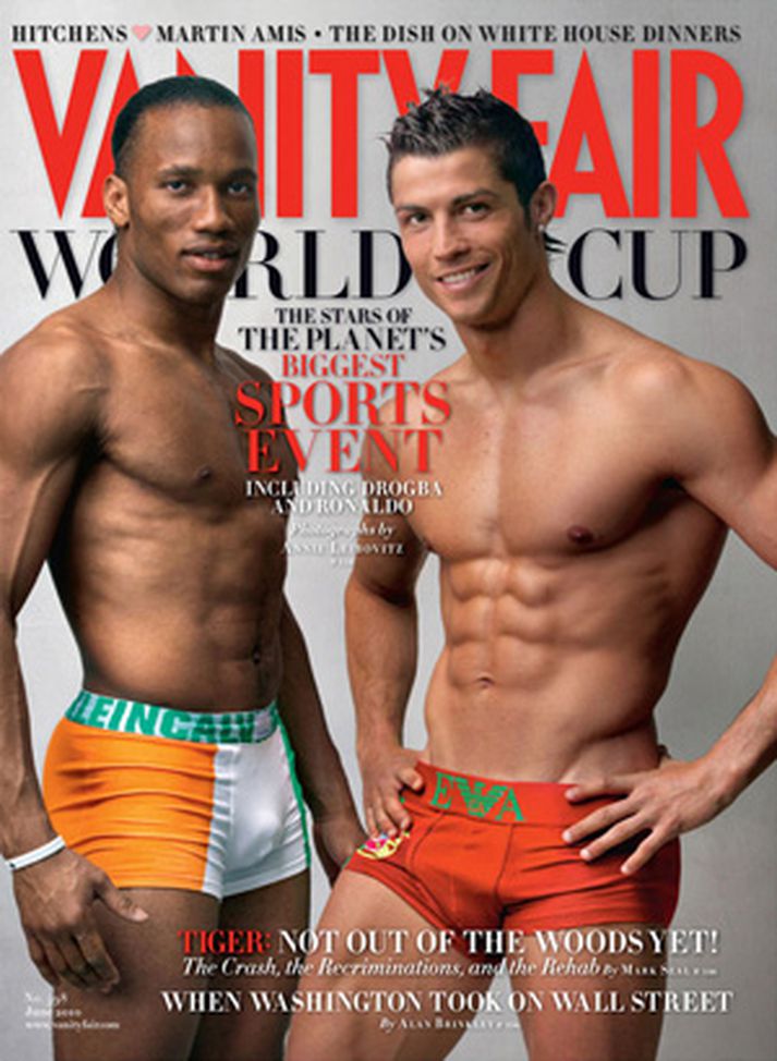Nýjasta forsíða tímaritsins Vanity Fair skartar Ronaldo og Drogba á nærbuxunum.