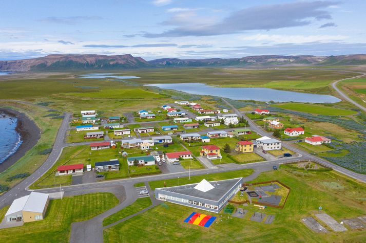 Mennirnir eru sagðir heilir á húfi. 