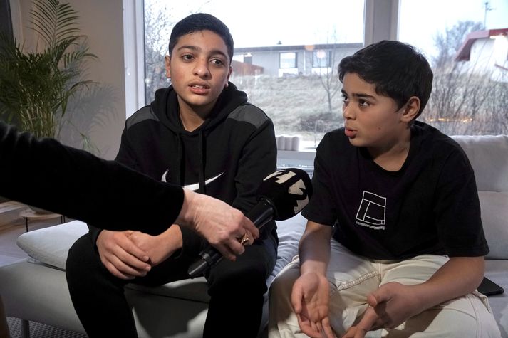 Þeir Yazan 14 ára og Sameer 12 ára dreymir um að mega búa hér á landi áfram ásamt foreldrum sínum. Fjölskyldur þeirra eru fastar á Gasa. 