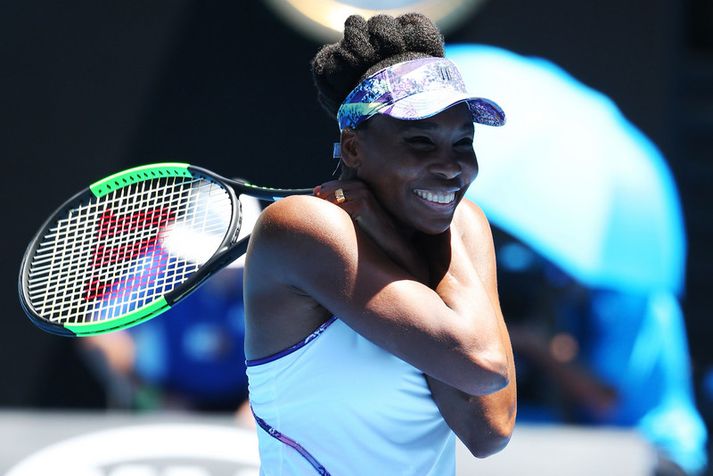 Venus Williams var ánægð með sigurinn í nótt.