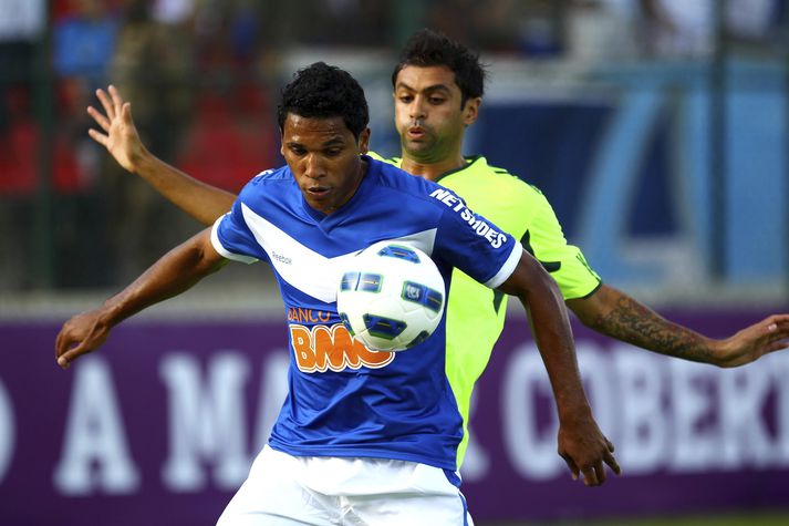 Brandao í leik með Cruzeiro.