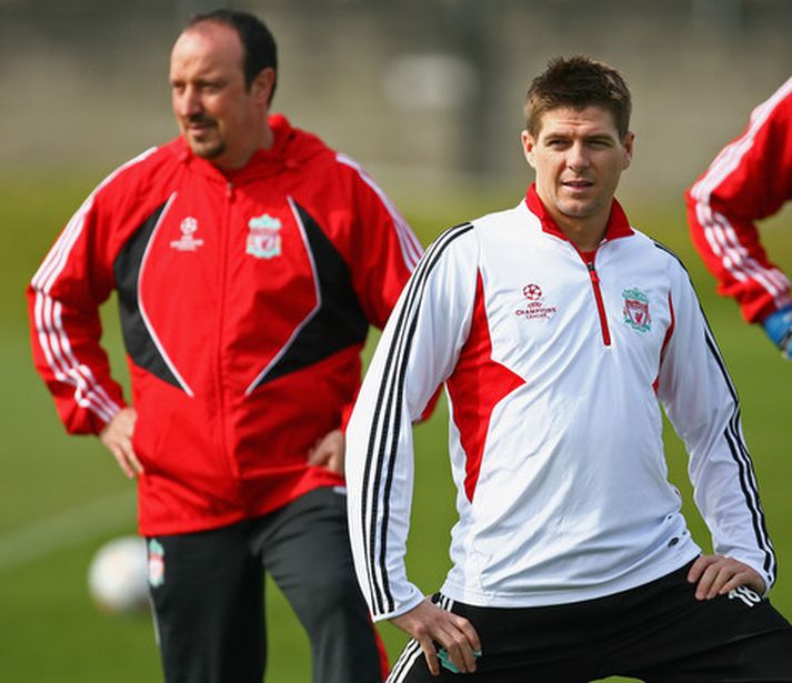 Steven Gerrard og Rafael Benitez.