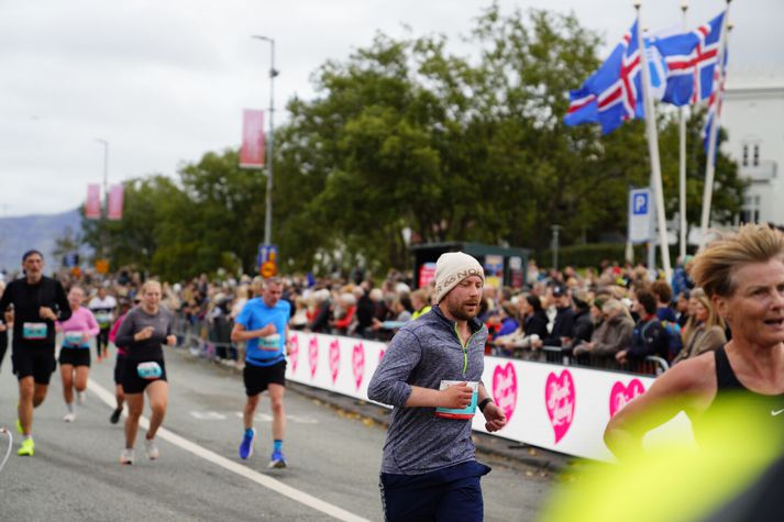Hlaupið fer fram á morgun. 