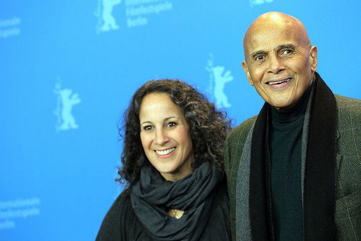 Gina og Harry Belafonte hafa ferðast um allan heiminn til að kynna heimildarmyndina Sing Your Song.