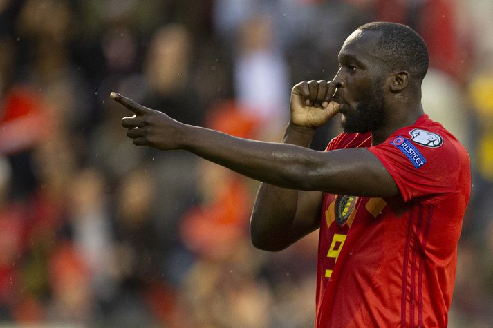 Lukaku fagnar landsliðsmarki á dögunum.