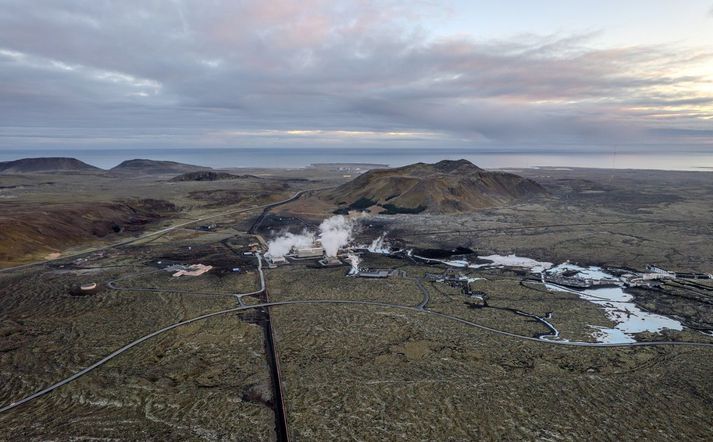 Bláa lónið stendur við Norðurljósaveg 9 og Northern Light Inn hótelið við Norðurljósaveg 1. 