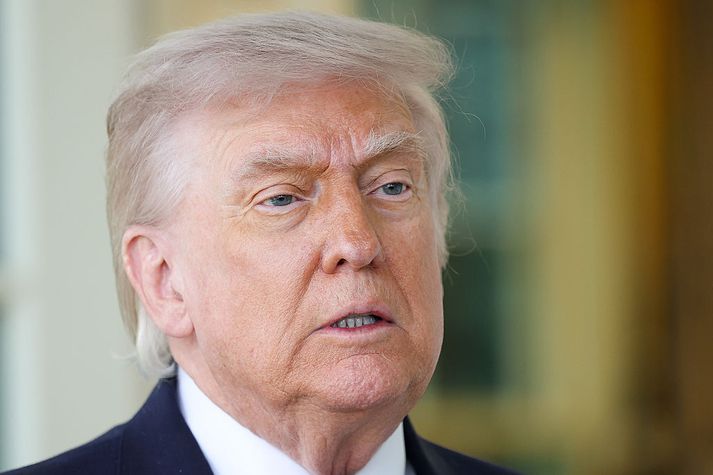 Trump heldur áfram að spá því að átökum muni ljúka á allra næstu dögum, líkt og hann hefur gert í nokkrar vikur.