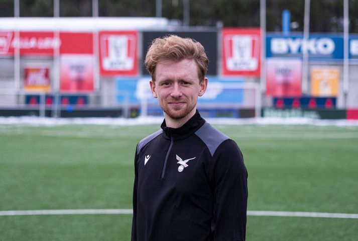Chris Brazell gat leyft sér að brosa í leikslok.