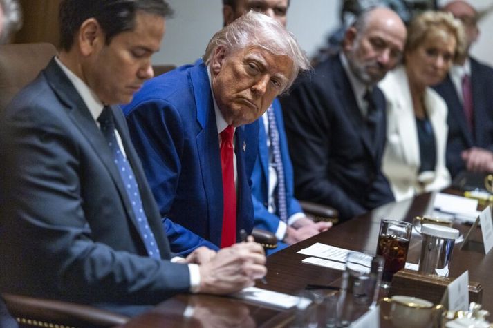 Donald Trump, forseti Bandaríkjanna, setti gríðarlega háa tolla á vörur frá Kína fyrr í vikunni.