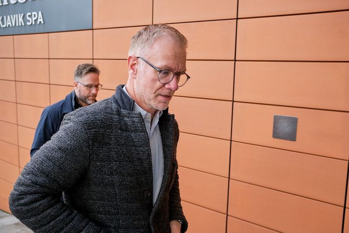 Einar Örn Ólafsson, fyrrverandi forstjóri Play, mætir til fundar með kröfuhöfum á Hilton Nordica í dag.