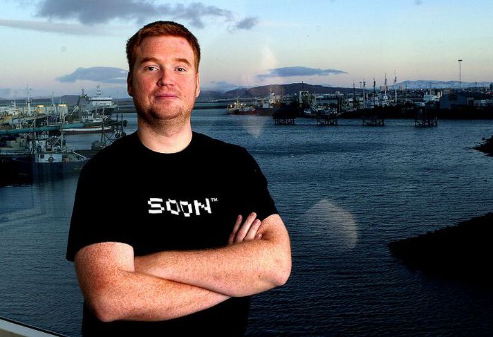 Hilmar Veigar Pétursson Framkvæmdastjóri CCP kynnti samstarfið ásamt Jack Tretton, forstjóra Sony í Bandaríkjunum, í Los Angeles í fyrrinótt.Fréttablaðið/gva