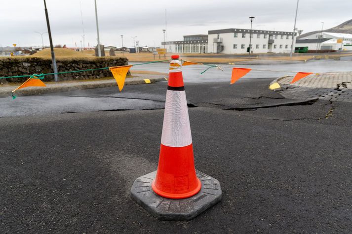 Miklar skemmdir eru víða í Grindavík. 