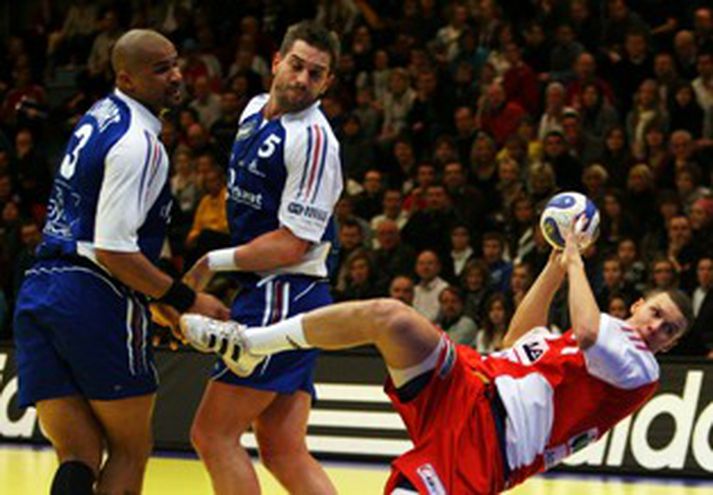 Szabolcs Zubai skorar eitt af fjórum mörkum sínum fyrir Ungverja