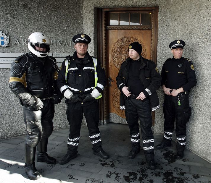 Fjármálaráðherra segir að mikið sé undir.