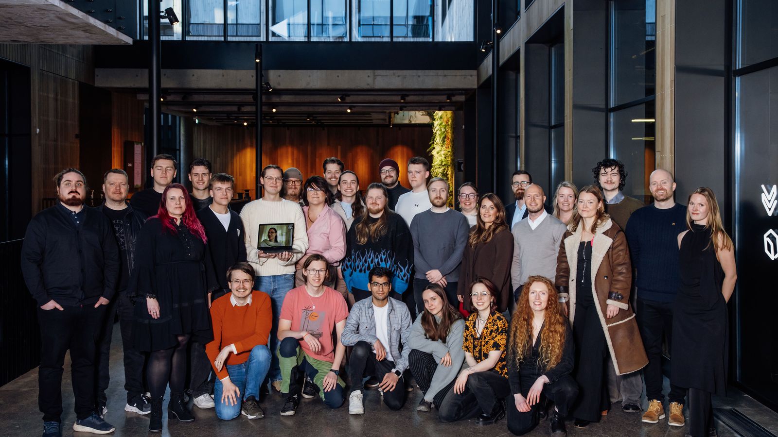 Kóngulóarsilki, Heilsuvera fyrir dýr og Ó­kind keppast um Gulleggið