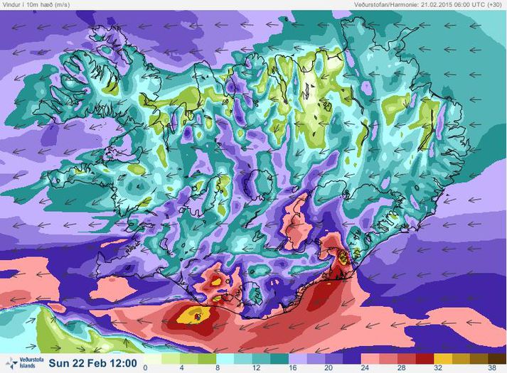 Vindaspá fyrir hádegið á morgun. Rauðir og gulbrúnir litir tákna hættulegasta vindinn.