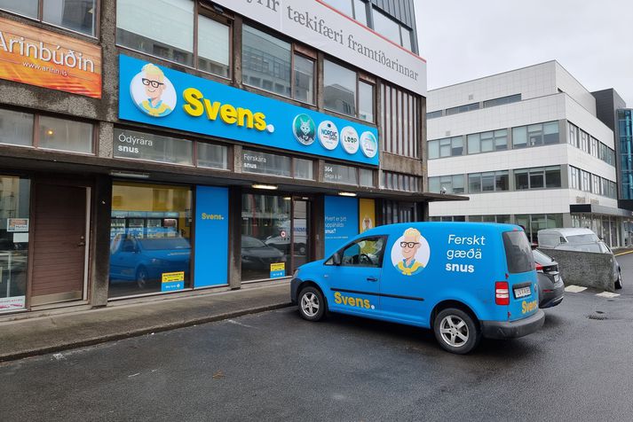 Svens rekur fjölda nikótínpúðaverslana. Fyrirtækið er ekki ánægt með fyrirhugaða gjaldtöku af nikótínvörum.