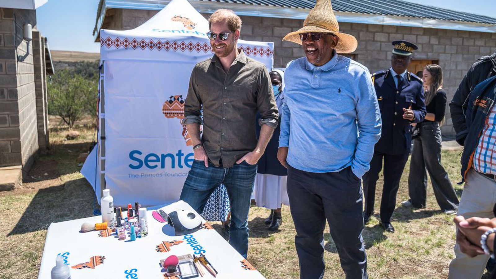 Rannsaka góðgerðarsamtök sem Harrý stofnaði - Vísir