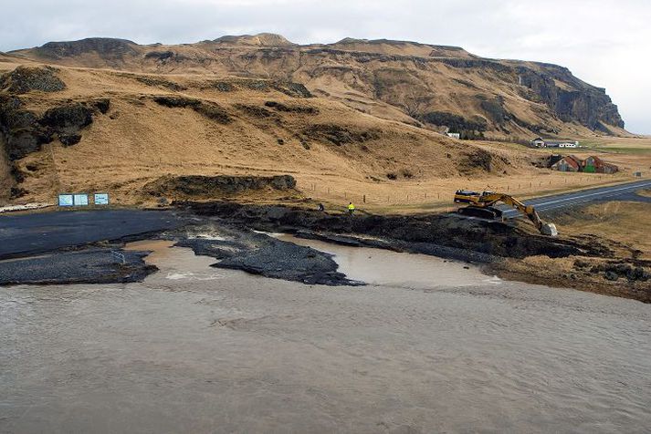 Göngubrú úr Fljótshlíð í Þórsmörk á að auka öryggi.