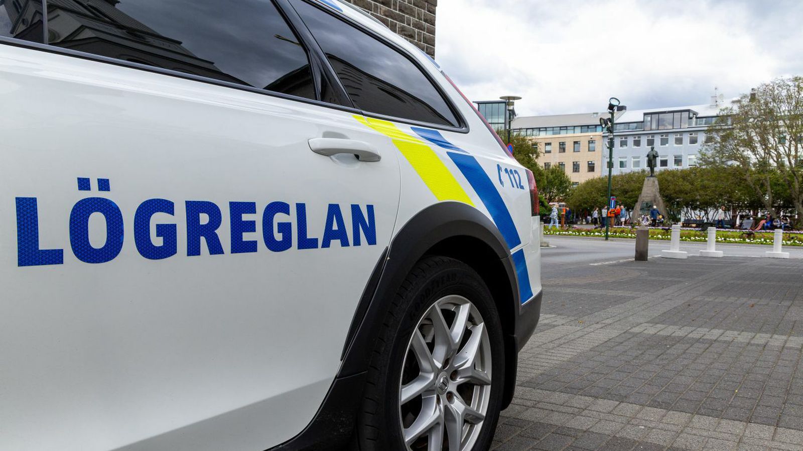 Einn fluttur á spítala eftir líkams­á­rás