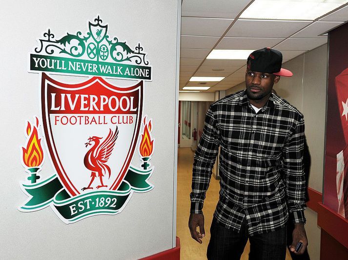 LeBron James í heimsókn á Anfield árið 2011 eftir að hafa eignast 2% hlut í Liverpool.