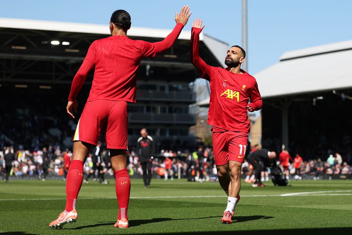 Mohamed Salah og Virgil van Dijk eru á góðri leið með að verða enskir meistarar í annað skiptið með Liverpool.