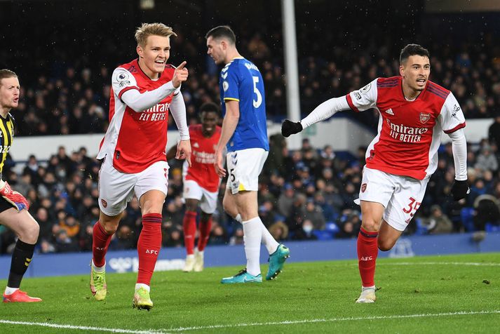 Martin Odegaard og Gabriel Martinelli fagna hér saman einu marka Arsenal í desember.