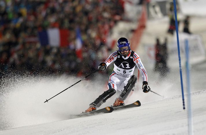 Jean-Baptiste Grange frá Frakklandi sigraði á heimsbikarmóti í svigi sem fram fór í Schladming í gær.