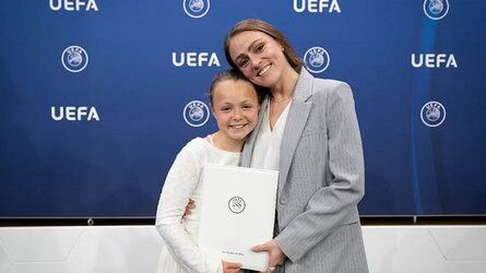 Sif kláraði sögu­legt ferða­lag og öðlaðist dýpri skilning á vist­kerfi fót­boltans