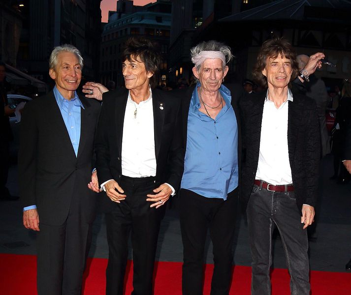 Rokksveitin sögufræga Rolling Stones tilkynnti í dag að hún hyggst halda ókeypis tónleika í Havana, höfuðborg Kúbu, síðar í mánuðinum.