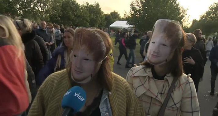 Reiknað er með þrjátíu þúsund manns á Laugardalsvöll í kvöld.