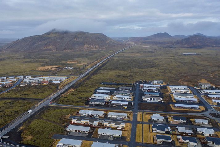 Skjálftanir hafa mælst norðan og vestan við Grindavík á Reykjanesi.