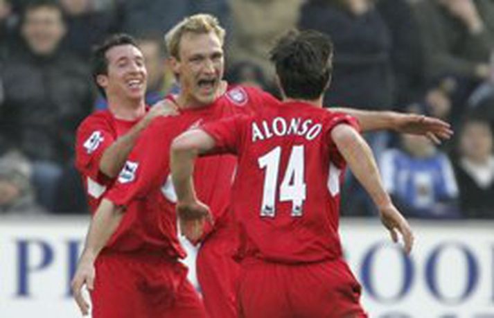 Sami Hyypia verður líklega í vörninni hjá Liverpool gegn Benfica á miðvikudaginn