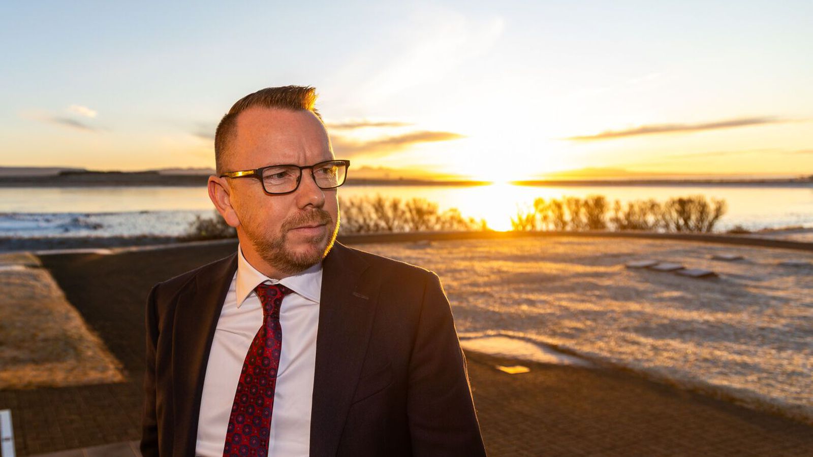 Hörð gagn­rýni þegar tenging bóta við launa­vísi­tölu var sam­þykkt