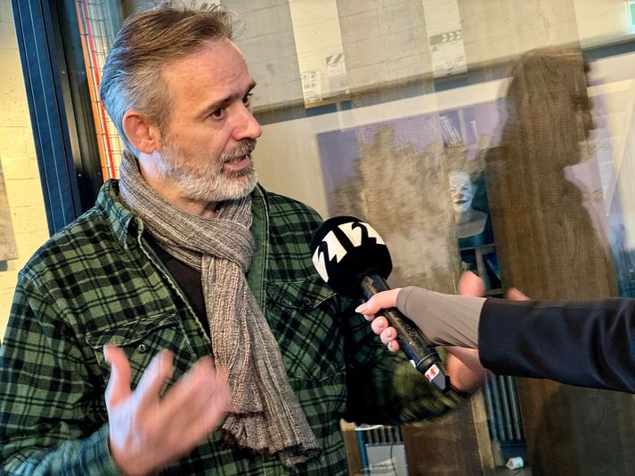 Baltasar Kormákur segir að sér hafi sárnað mjög að sjá illa meðferð spænsks þjálfarateymis á hrossum við framleiðslu á þáttaröð hans.