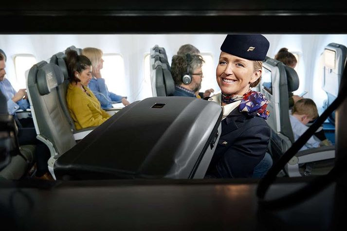 Flugfreyja hjá Icelandair við störf. Myndin er úr kynningarefni fyrirtækisins.