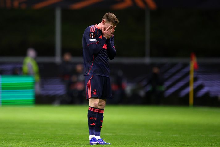 Strákarnir úr Skírisskógi lentu í vandræðum í gær og Elliot Anderson fékk rautt spjald.  