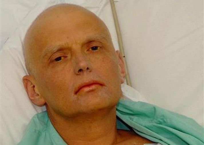 Alexander Litvinenko lést á sjúkrahúsi í Lundúnum síðla árs 2006 eftir að honum var byrlað geislavirkt efni.