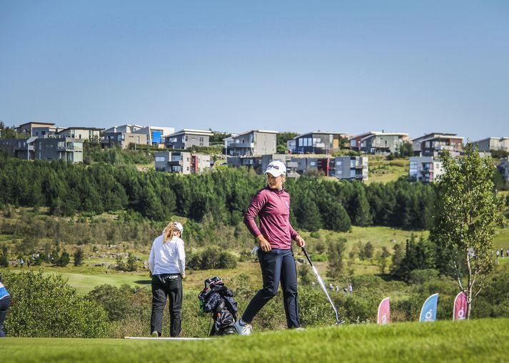 Guðrún Brá lék á tveimur höggum undir pari í dag.