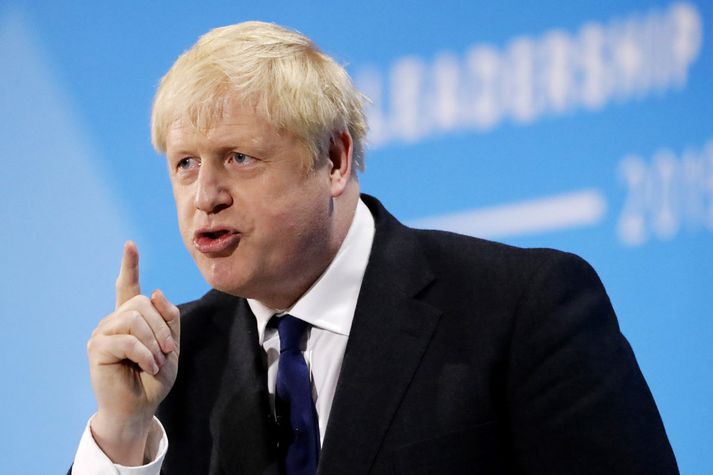 Boris Johnson stendur í ströngu þessa dagana.