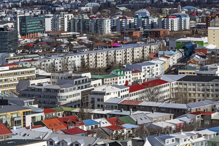 Meðalupphæð á hvern kaupsamning var um 29 milljónir króna.