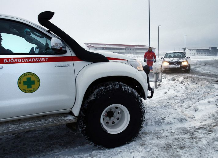 Ekkert ferðaveður er á þjóðvegum á suðvesturlandinu eins og er.